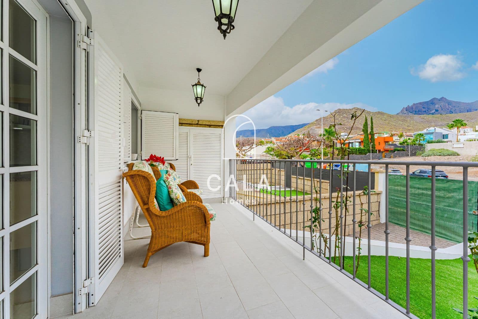 3 chambre Maison de Ville à vendre à El Madronal avec garage - 1 100 000 € (Ref: 8898047)