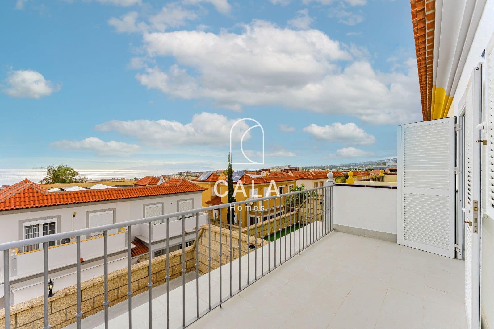 3 chambre Maison de Ville à vendre à El Madronal avec garage - 1 100 000 € (Ref: 8898047)