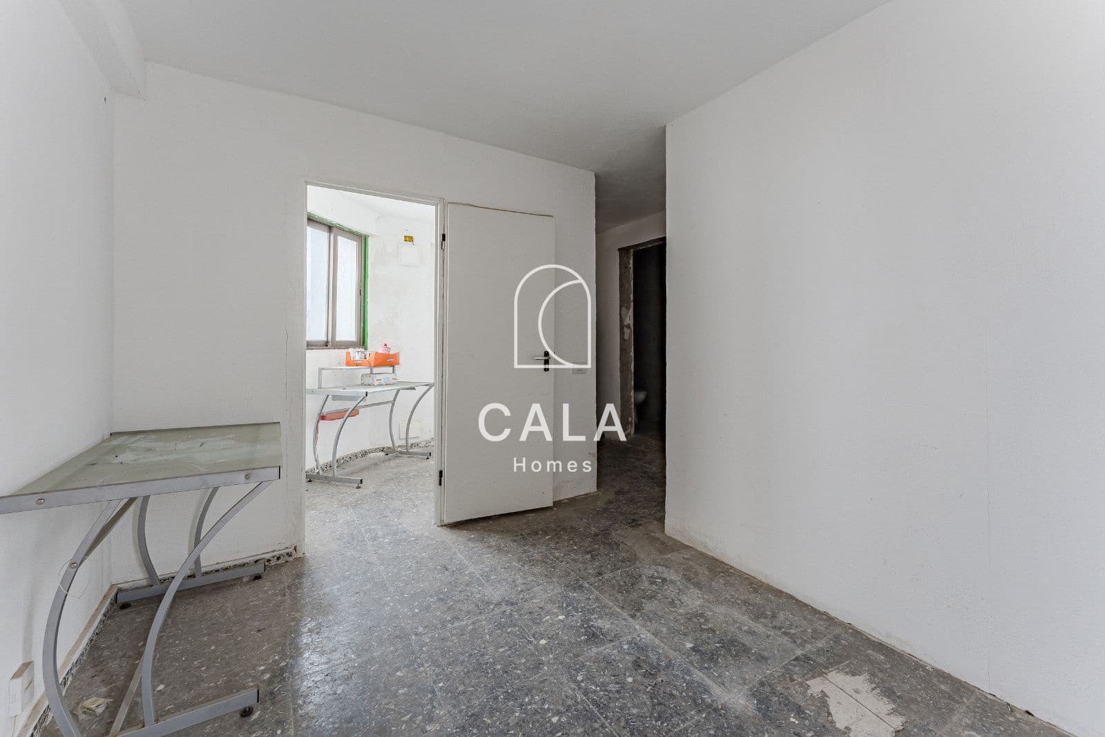Kommersiell till salu i Playa de las Americas - 599 000 € (Ref: 8903155)