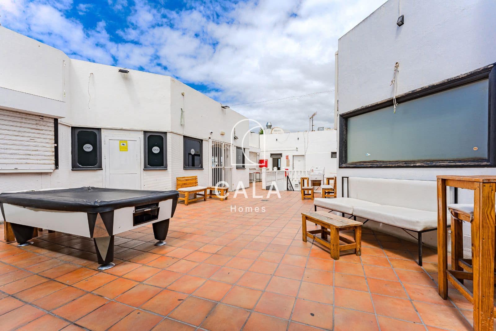 Kommersiell till salu i Playa de las Americas - 599 000 € (Ref: 8903155)