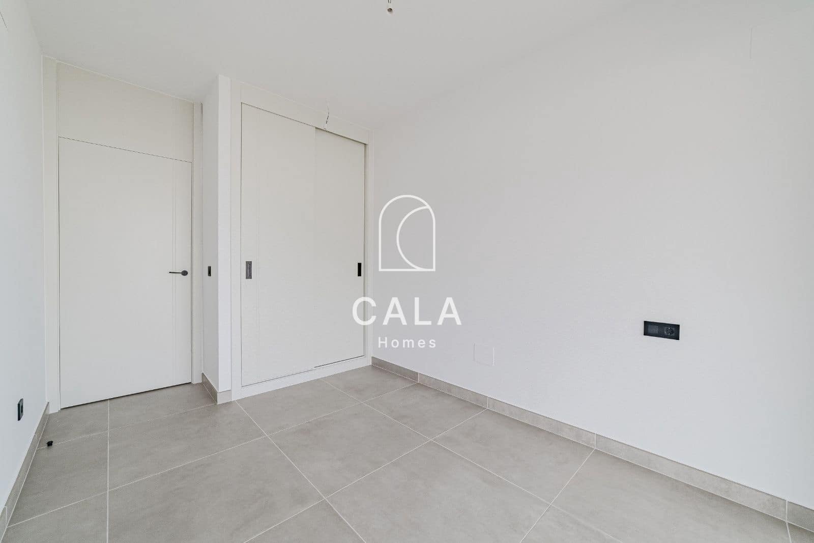 3 soverom Penthouse til salgs i Costa Adeje med svømmebasseng garasje - € 1 295 000 (Ref: 8909917)