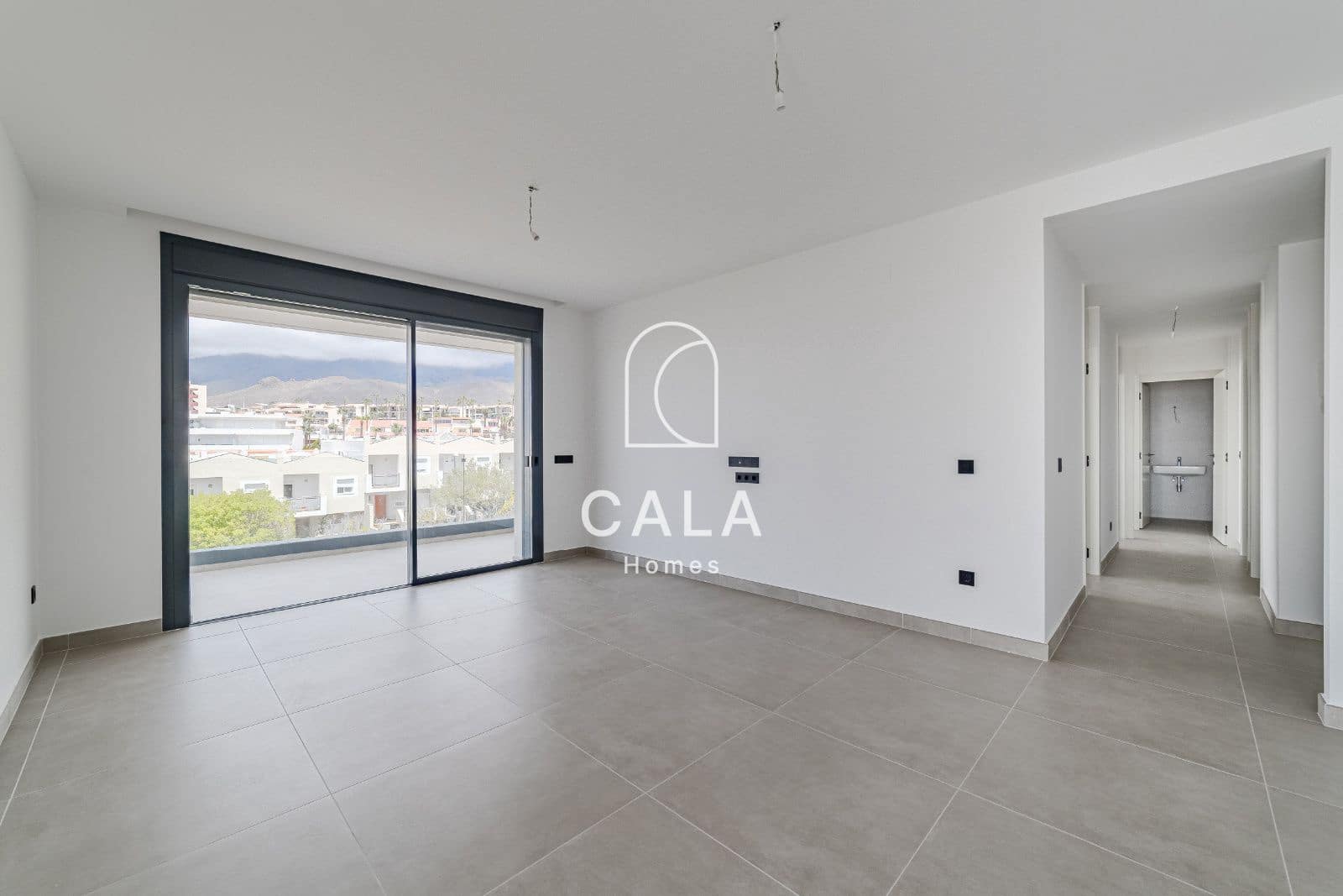 3 soverom Penthouse til salgs i Costa Adeje med svømmebasseng garasje - € 1 295 000 (Ref: 8909917)