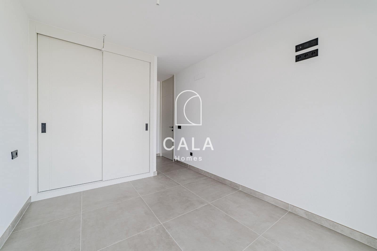 3 soverom Penthouse til salgs i Costa Adeje med svømmebasseng garasje - € 1 295 000 (Ref: 8909917)