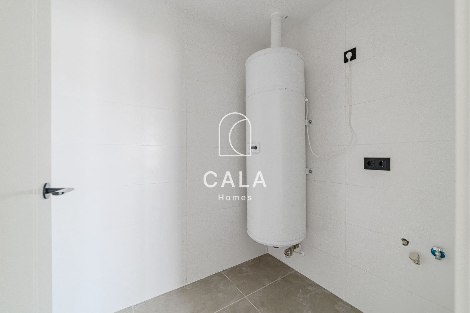 3 soverom Penthouse til salgs i Costa Adeje med svømmebasseng garasje - € 1 295 000 (Ref: 8909917)