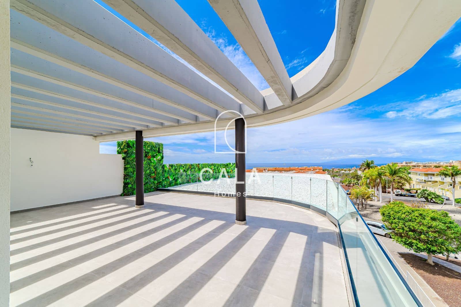 3 soverom Penthouse til salgs i Costa Adeje med svømmebasseng garasje - € 1 295 000 (Ref: 8909917)