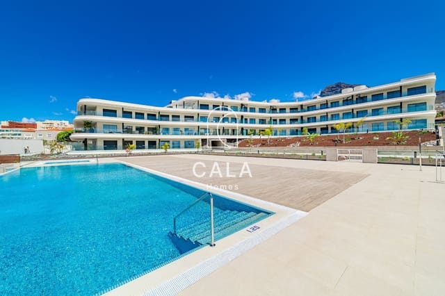 3 bedroom Penthouse for sale in Playa de Fañabé Alto, Adeje with pool garage - € 1,295,000 (Ref: 8909917)