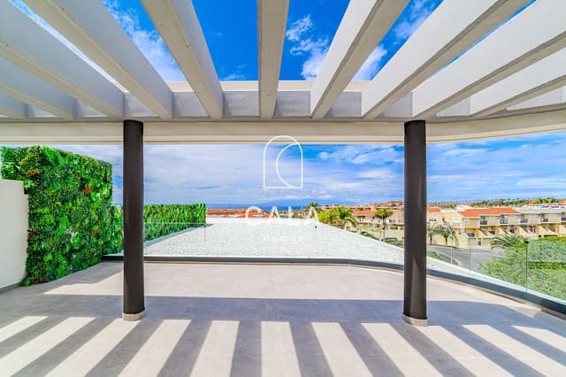 3 bedroom Penthouse for sale in Playa de Fañabé Alto, Adeje with pool garage - € 1,295,000 (Ref: 8909917)