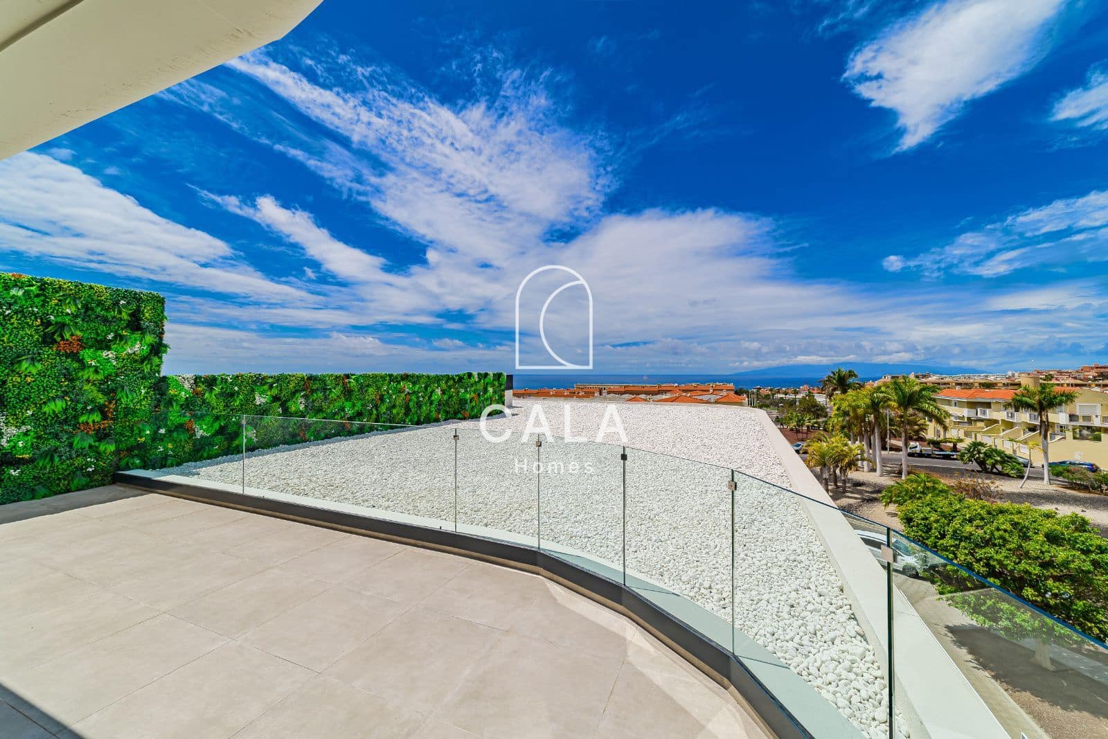 3 soverom Penthouse til salgs i Costa Adeje med svømmebasseng garasje - € 1 295 000 (Ref: 8909917)