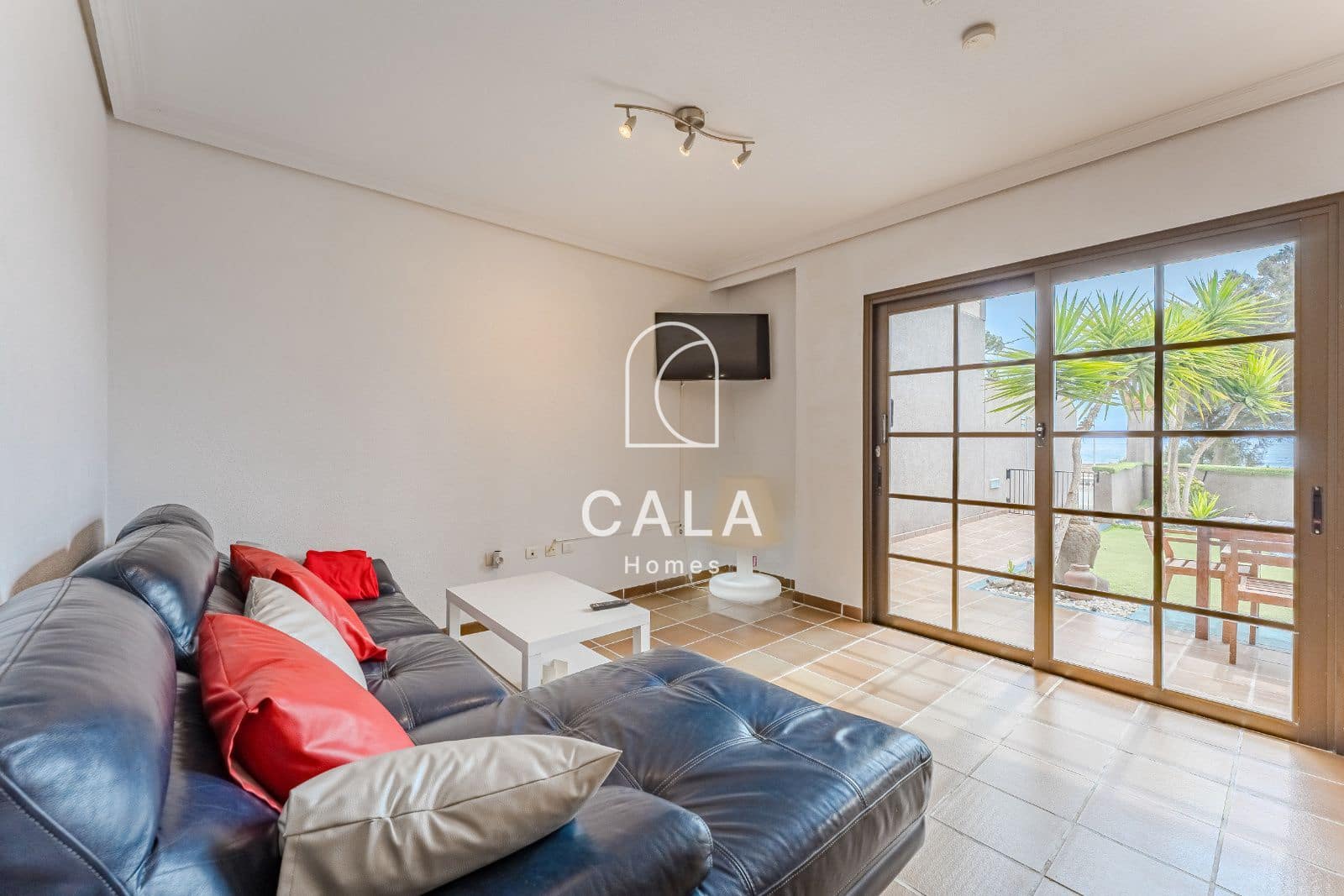 4 sypialnia Dom na sprzedaż w El Medano z garażem - 720 000 € (Ref: 8913609)