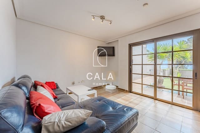 4 sypialnia Dom na sprzedaż w El Medano, Granadilla de Abona z garażem - 720 000 € (Ref: 8913609)