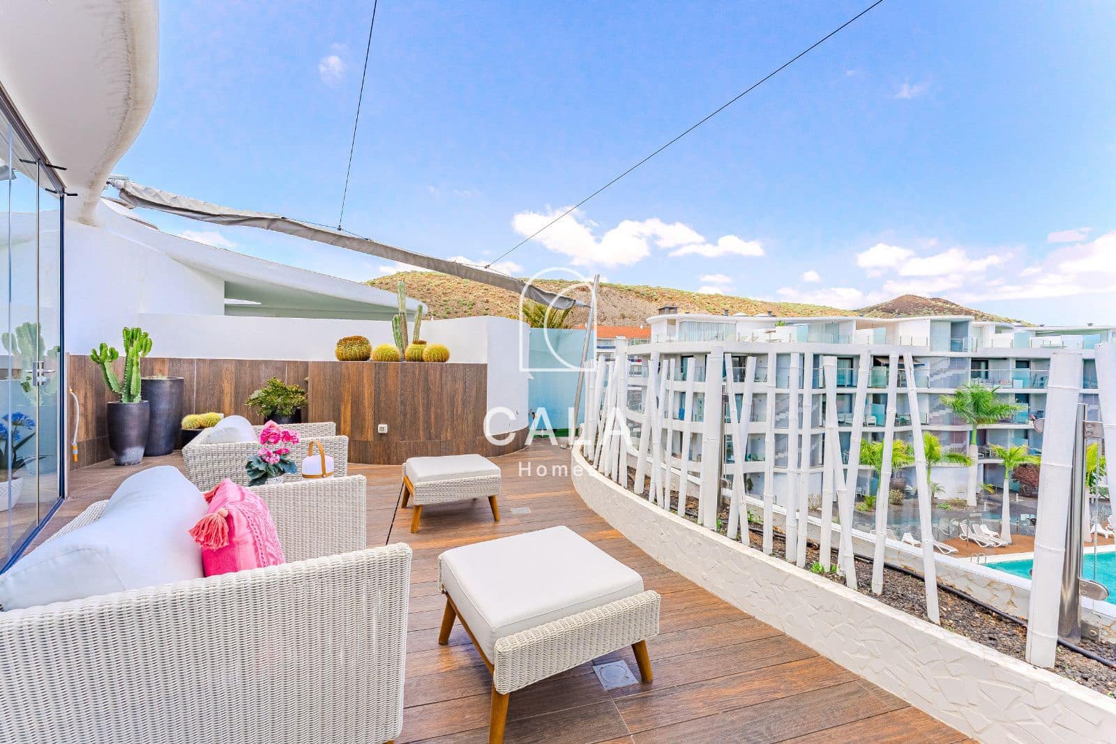 3 soveværelse Penthouse til salg i Palm-Mar med swimmingpool garage - € 795.000 (Ref: 8947526)