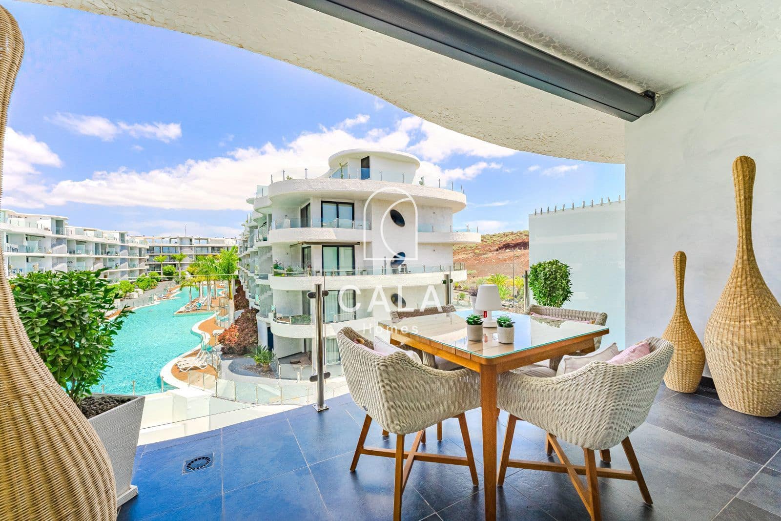 3 soveværelse Penthouse til salg i Palm-Mar med swimmingpool garage - € 795.000 (Ref: 8947526)