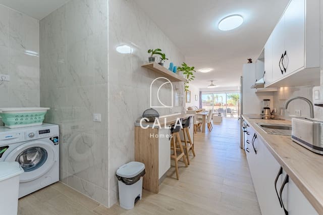 2 slaapkamer Flat te koop in Torviscas, Adeje met zwembad - € 450.000 (Ref: 8958210)