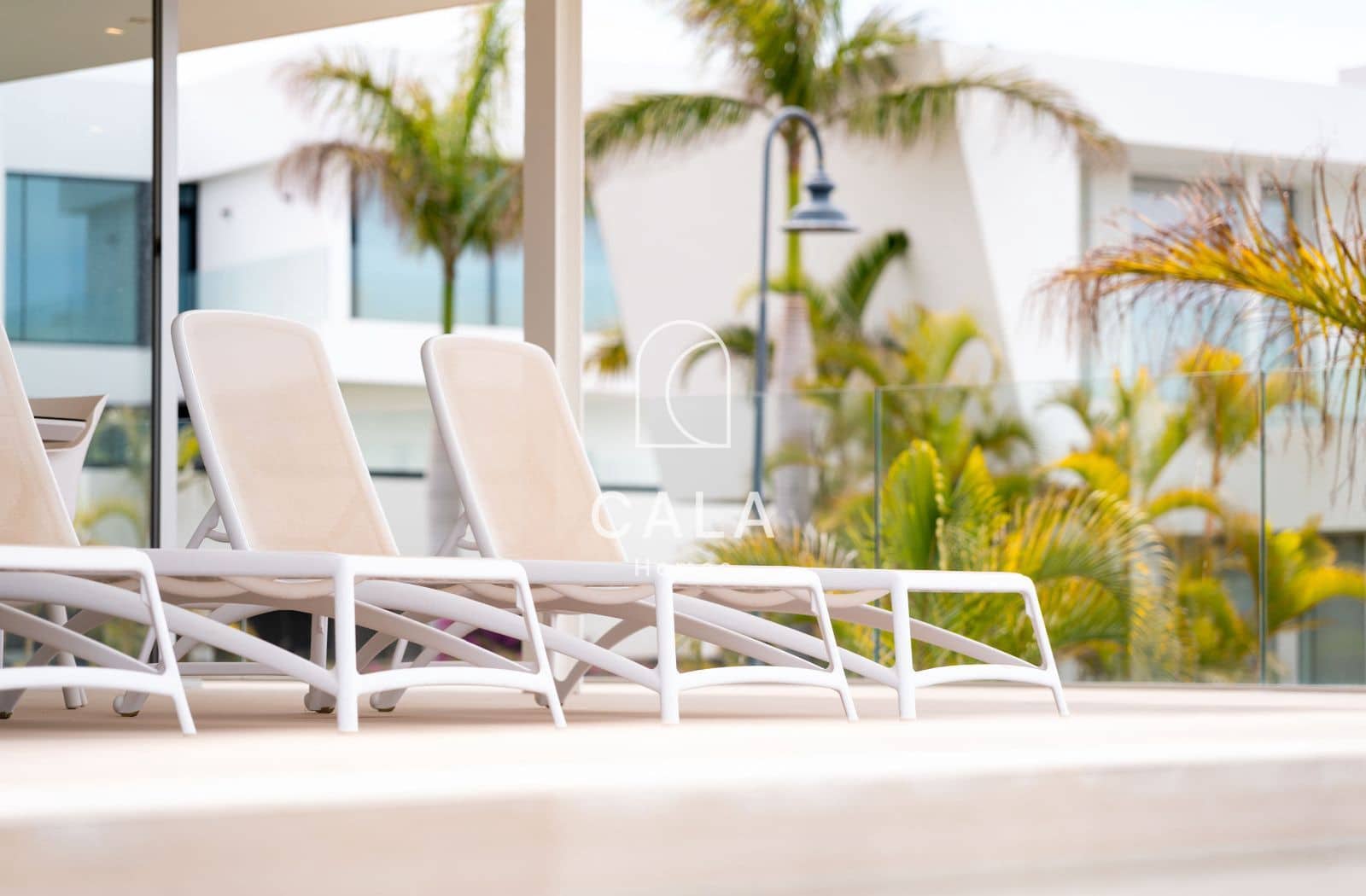 5 soverom Hus til salgs i Guia de Isora med svømmebasseng garasje - € 3 500 000 (Ref: 9002138)