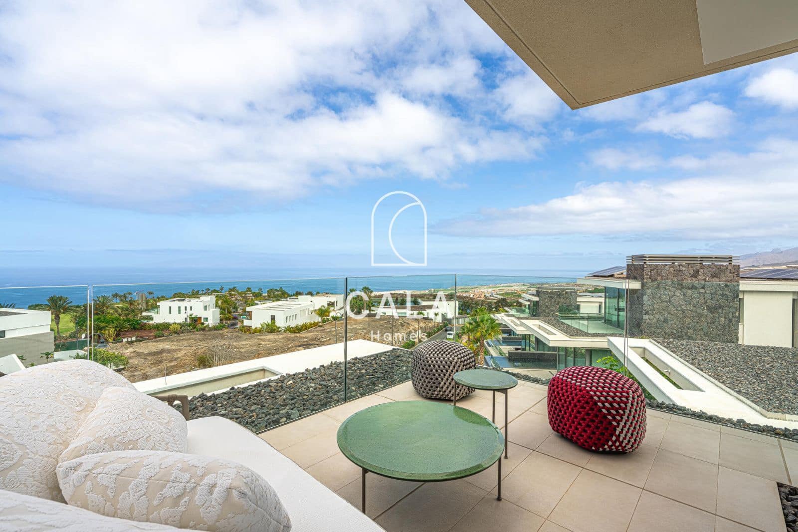 3 chambre Villa/Maison à vendre à Guia de Isora avec piscine garage - 1 890 000 € (Ref: 9097410)