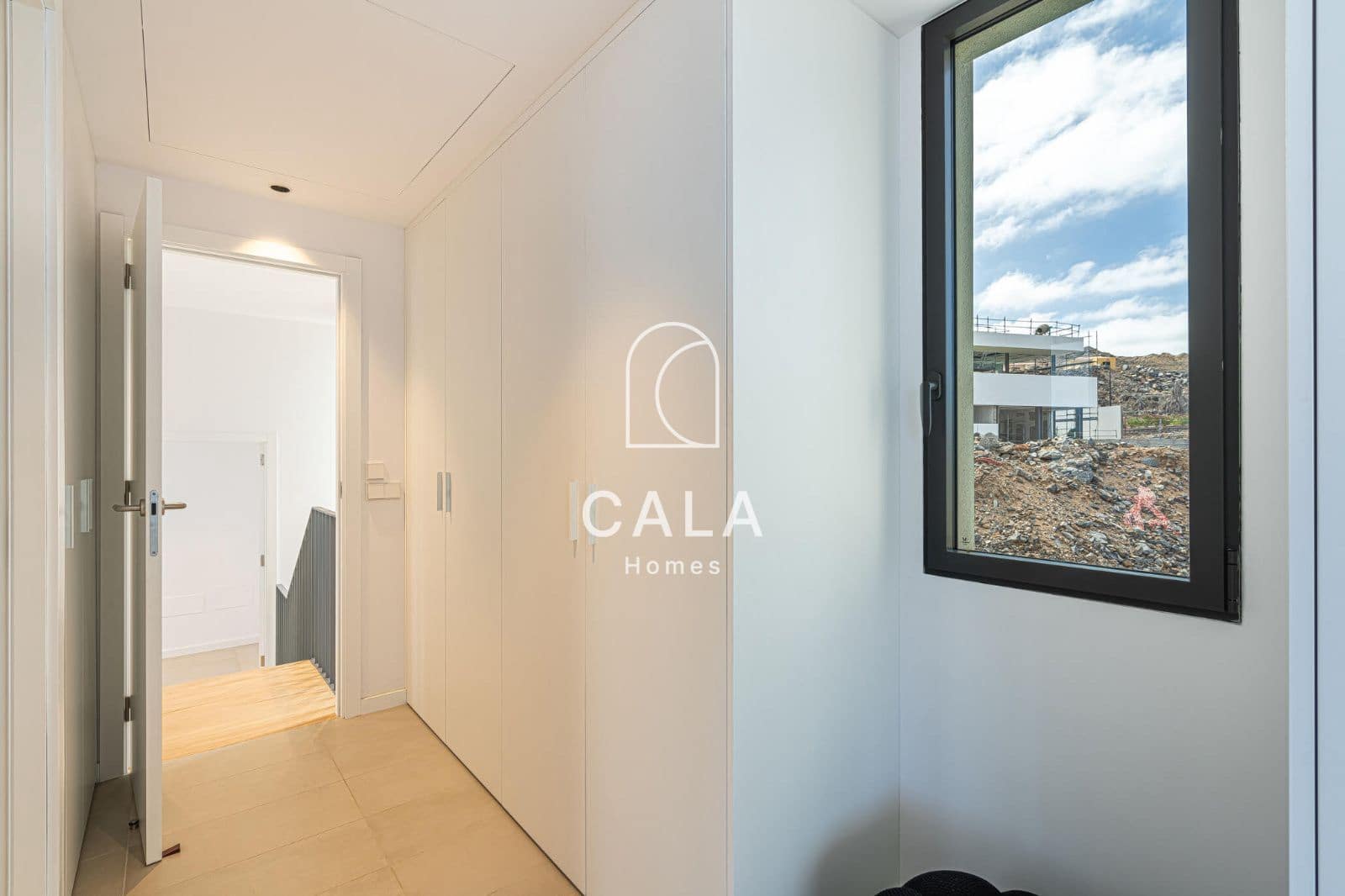 3 chambre Villa/Maison à vendre à Guia de Isora avec piscine garage - 1 890 000 € (Ref: 9097410)