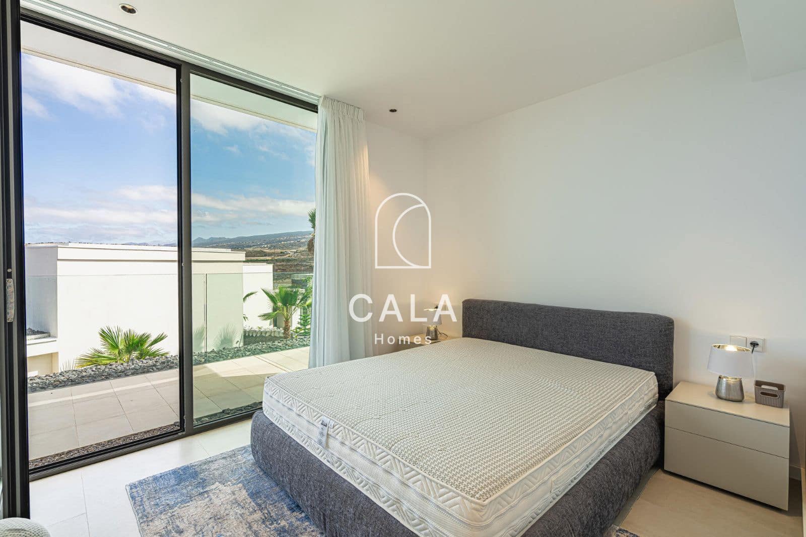 3 chambre Villa/Maison à vendre à Guia de Isora avec piscine garage - 1 890 000 € (Ref: 9097410)