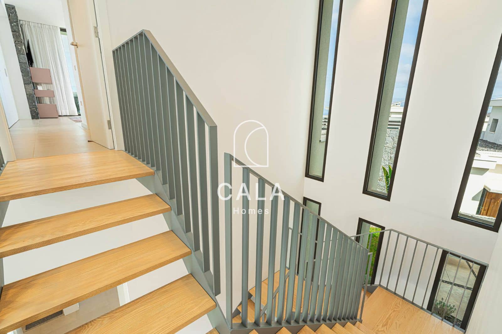 3 chambre Villa/Maison à vendre à Guia de Isora avec piscine garage - 1 890 000 € (Ref: 9097410)