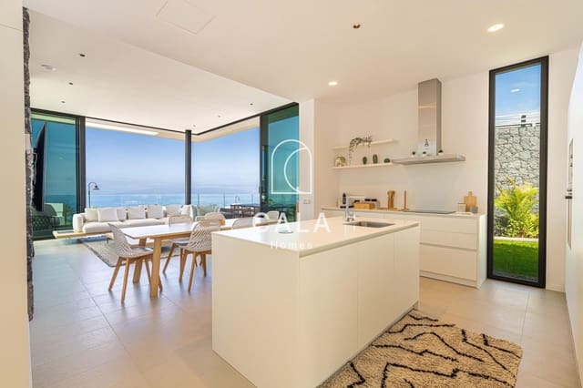 3 chambre Villa/Maison à vendre à Guía de Isora avec piscine garage - 1 890 000 € (Ref: 9097410)