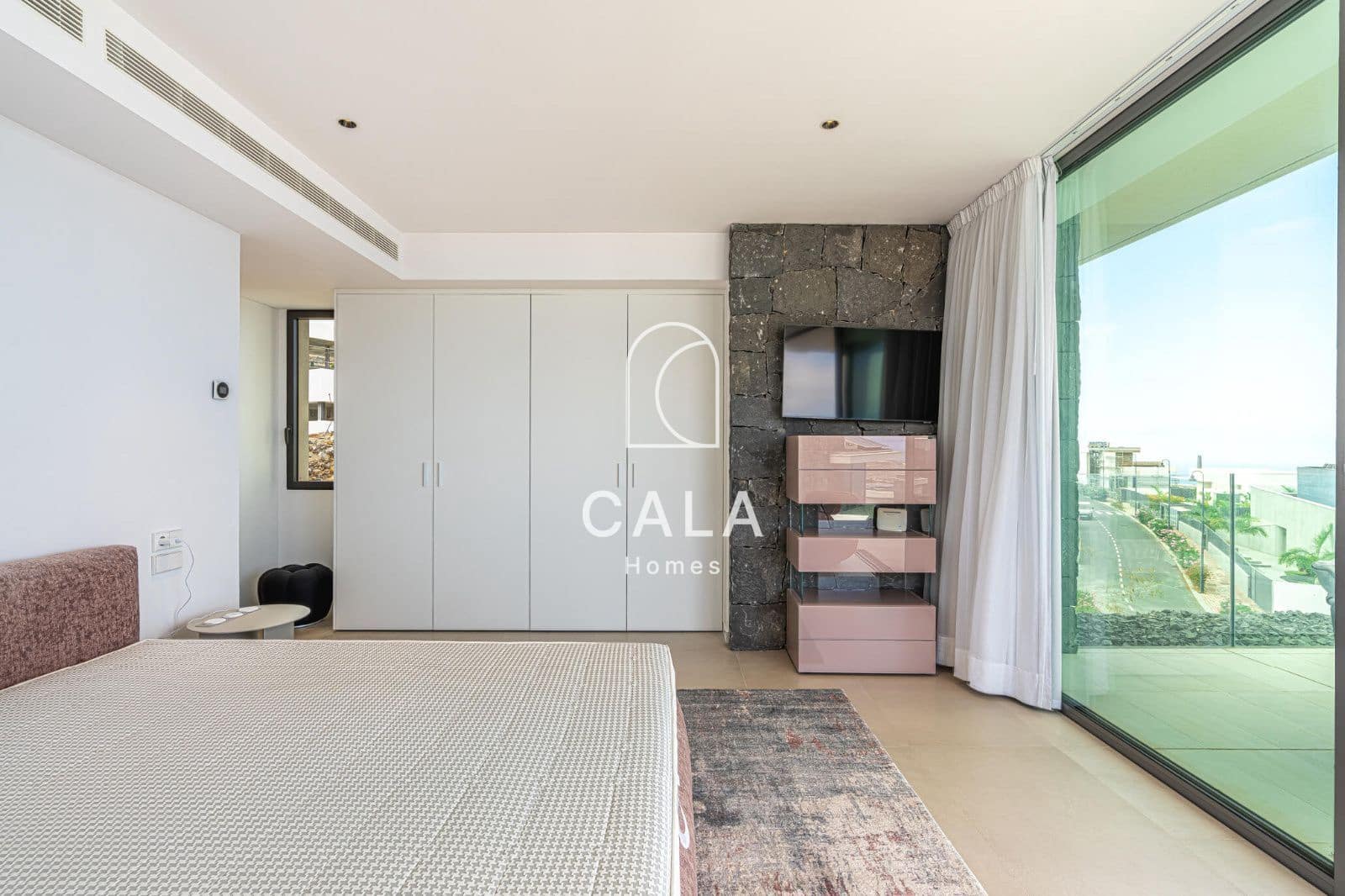 3 chambre Villa/Maison à vendre à Guia de Isora avec piscine garage - 1 890 000 € (Ref: 9097410)