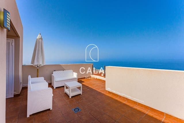 3 sypialnia Dom na sprzedaż w Puerto Santiago, Santiago del Teide z basenem garażem - 650 000 € (Ref: 9127689)