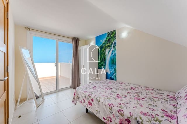 3 quarto Casa em Banda para venda em Puerto Santiago, Santiago del Teide com piscina garagem - 595 000 € (Ref: 9127689)