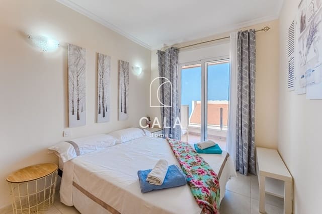 3 quarto Casa em Banda para venda em Puerto Santiago, Santiago del Teide com piscina garagem - 595 000 € (Ref: 9127689)