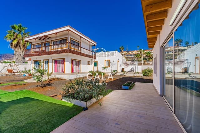 5 soveværelse Villa til salg i Puerto Santiago, Santiago del Teide med garage - € 950.000 (Ref: 9142402)