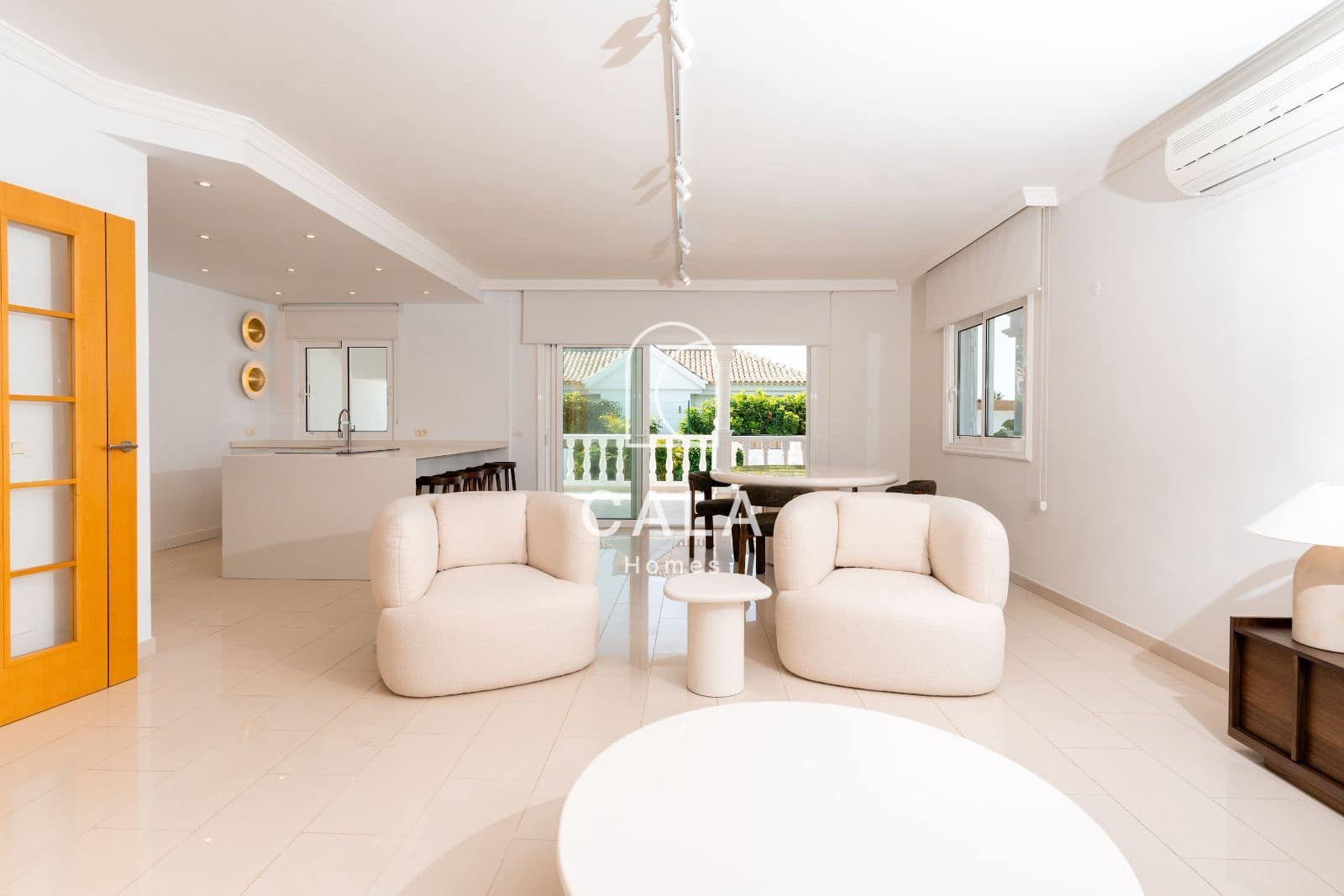 5 bedroom Villa for sale in Costa Adeje with pool garage - € 3,300,000 (Ref: 9146625)