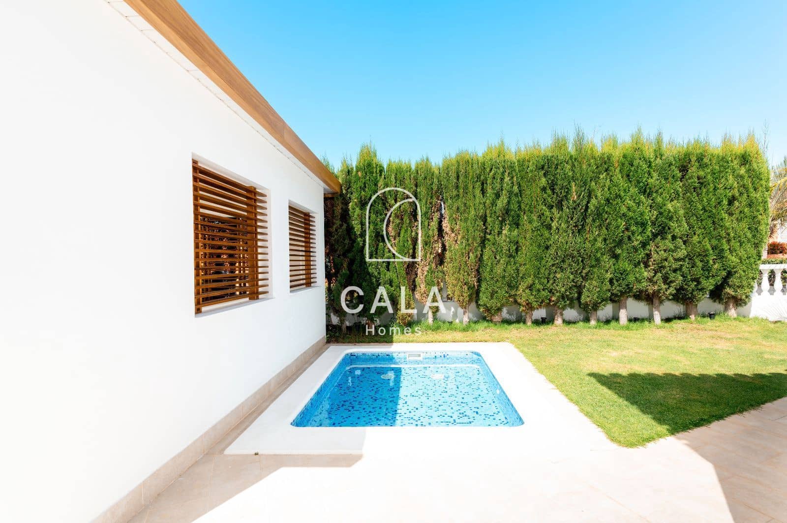 5 bedroom Villa for sale in Costa Adeje with pool garage - € 3,300,000 (Ref: 9146625)