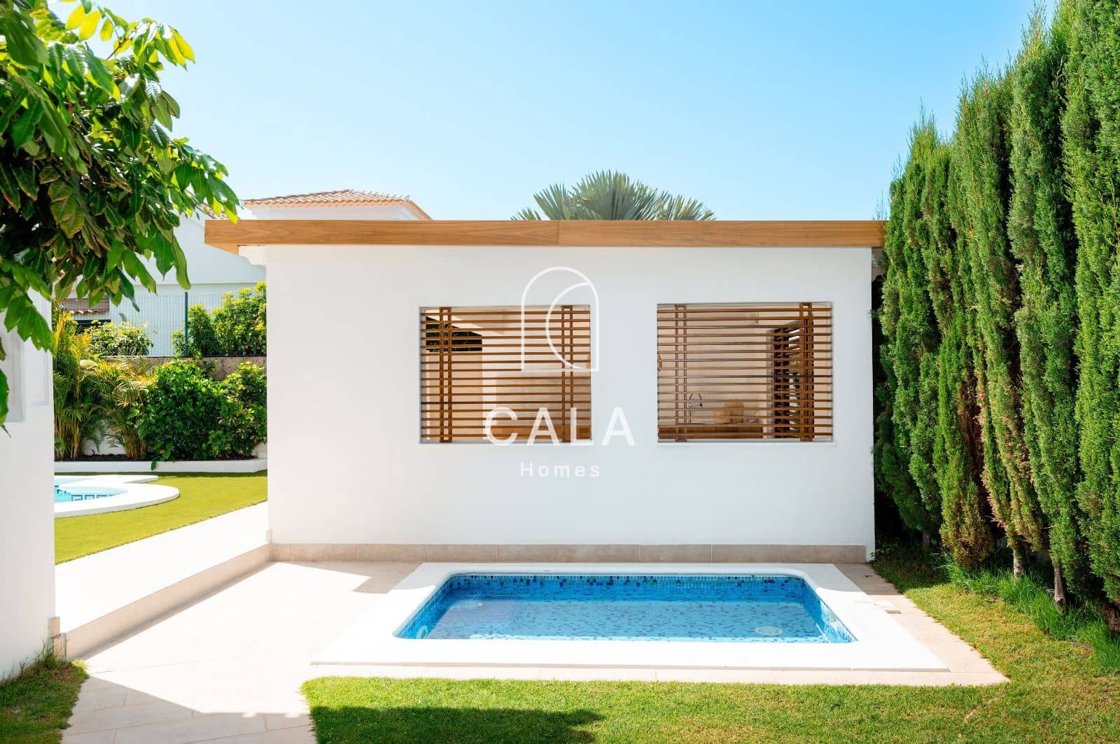 5 bedroom Villa for sale in Costa Adeje with pool garage - € 3,300,000 (Ref: 9146625)