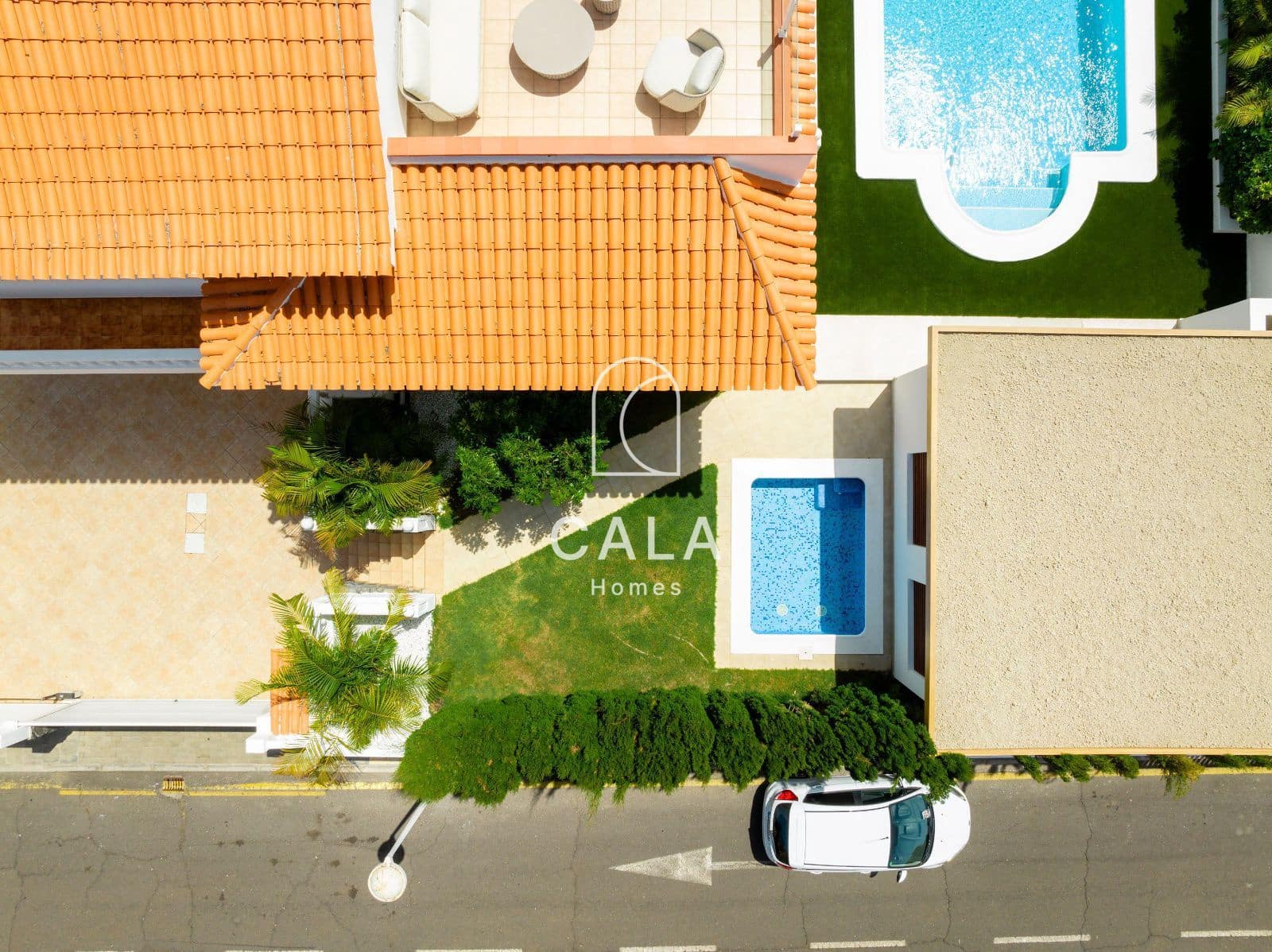 5 bedroom Villa for sale in Costa Adeje with pool garage - € 3,300,000 (Ref: 9146625)