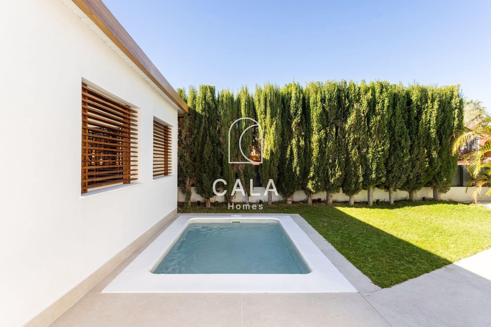 5 bedroom Villa for sale in Costa Adeje with pool garage - € 3,300,000 (Ref: 9146625)