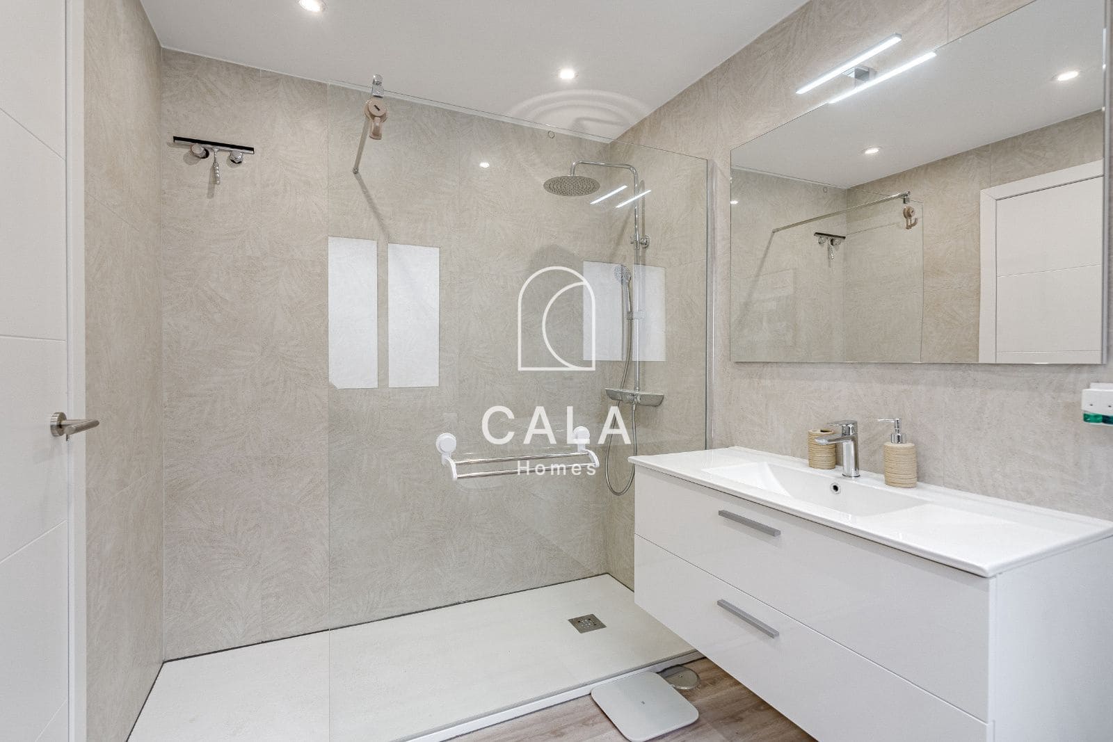 2 soveværelse Penthouse til salg i Roque del Conde med swimmingpool garage - € 429.000 (Ref: 9162856)