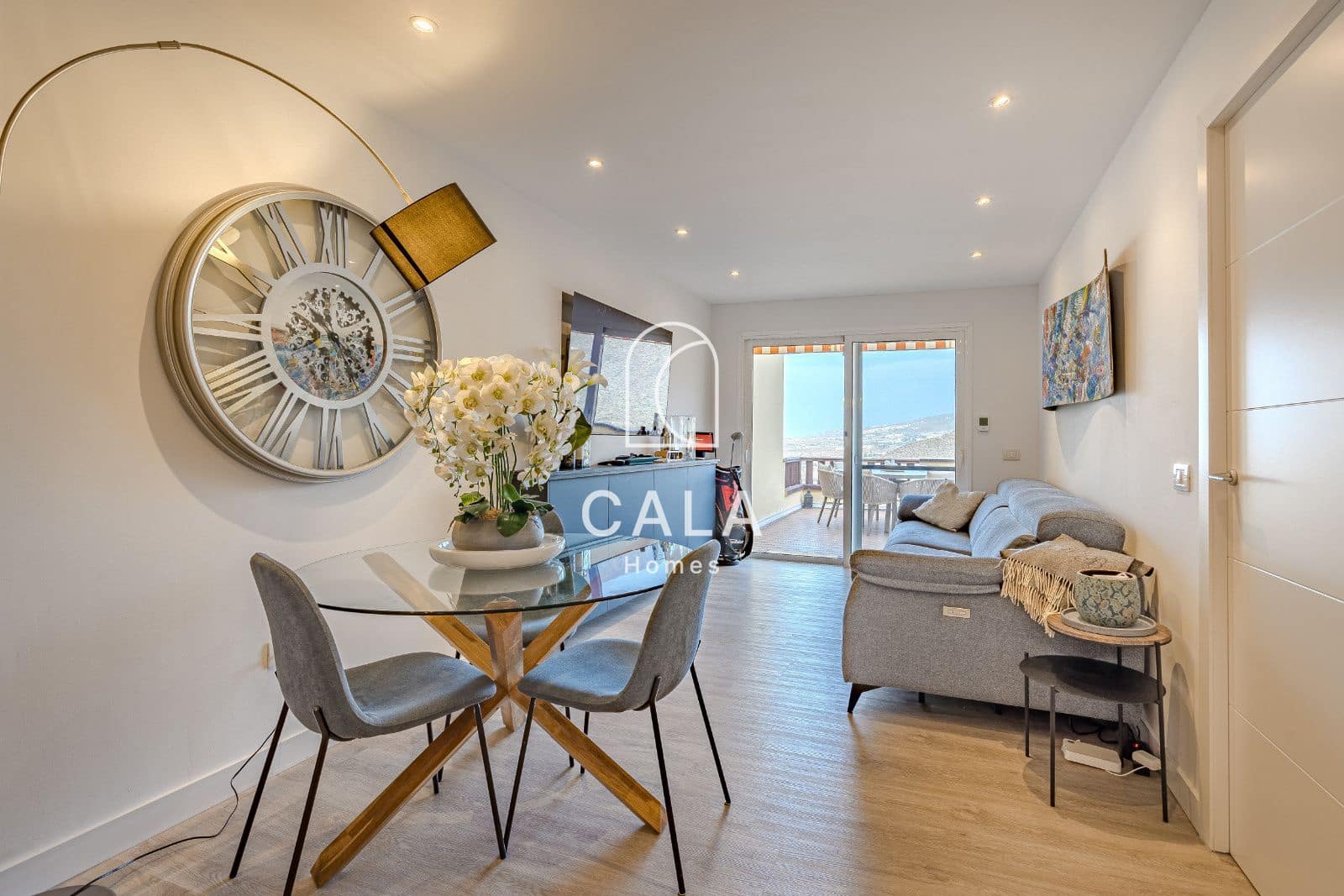 2 soveværelse Penthouse til salg i Roque del Conde med swimmingpool garage - € 429.000 (Ref: 9162856)