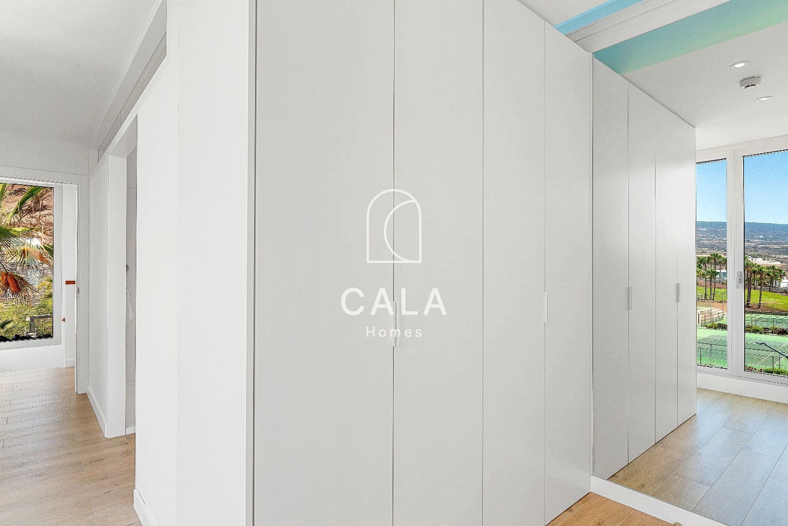 3 quarto Casa em Banda para venda em Guia de Isora com piscina garagem - 2 100 000 € (Ref: 9170403)