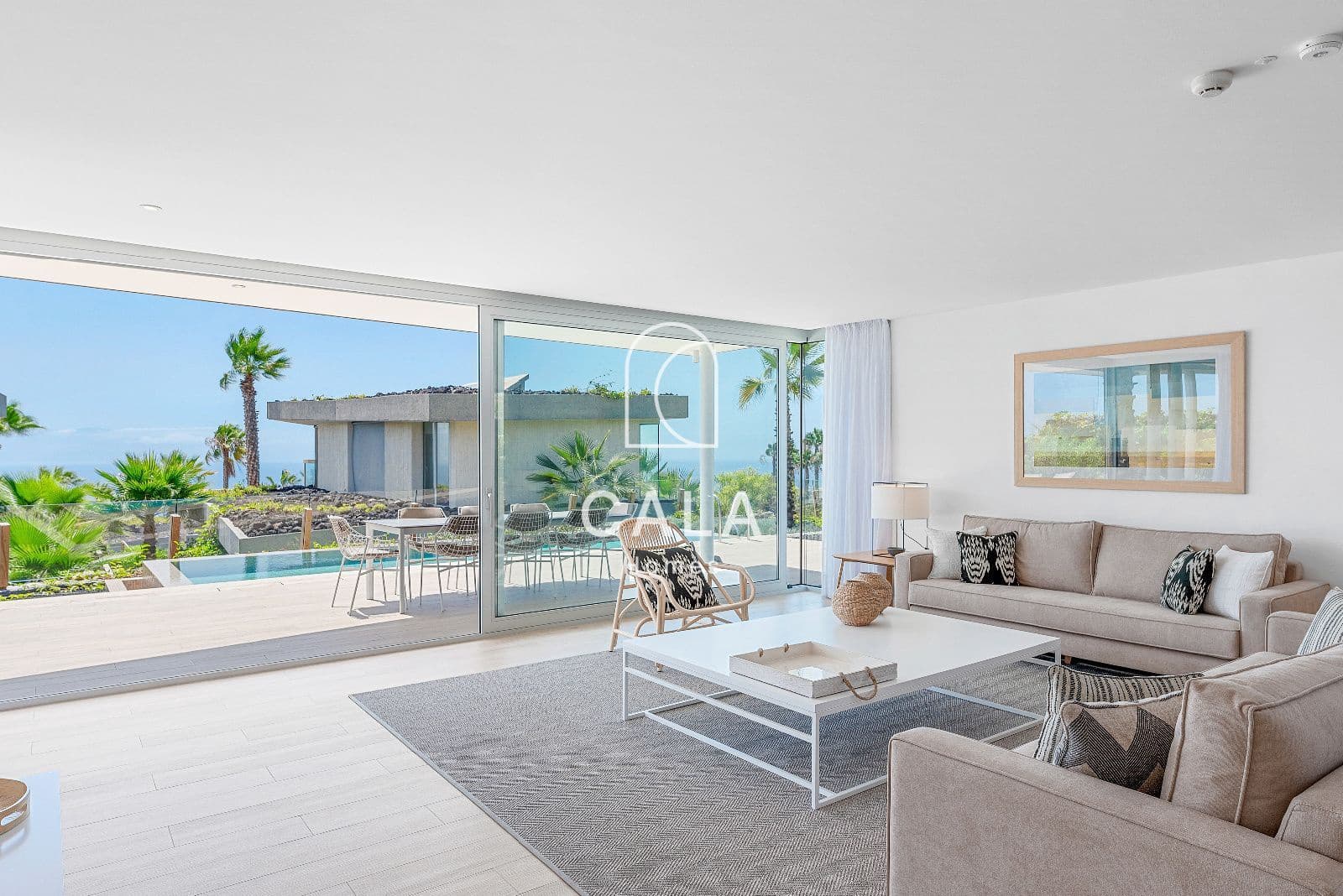 3 quarto Casa em Banda para venda em Guia de Isora com piscina garagem - 2 100 000 € (Ref: 9170403)