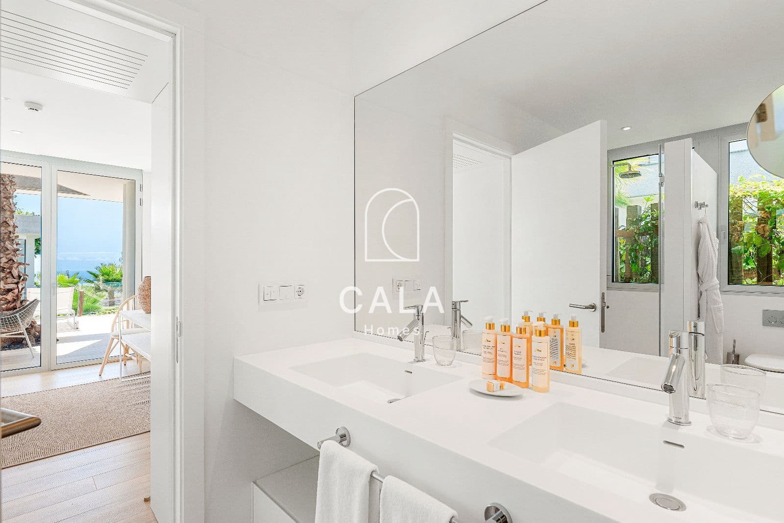 3 quarto Casa em Banda para venda em Guia de Isora com piscina garagem - 2 100 000 € (Ref: 9170403)