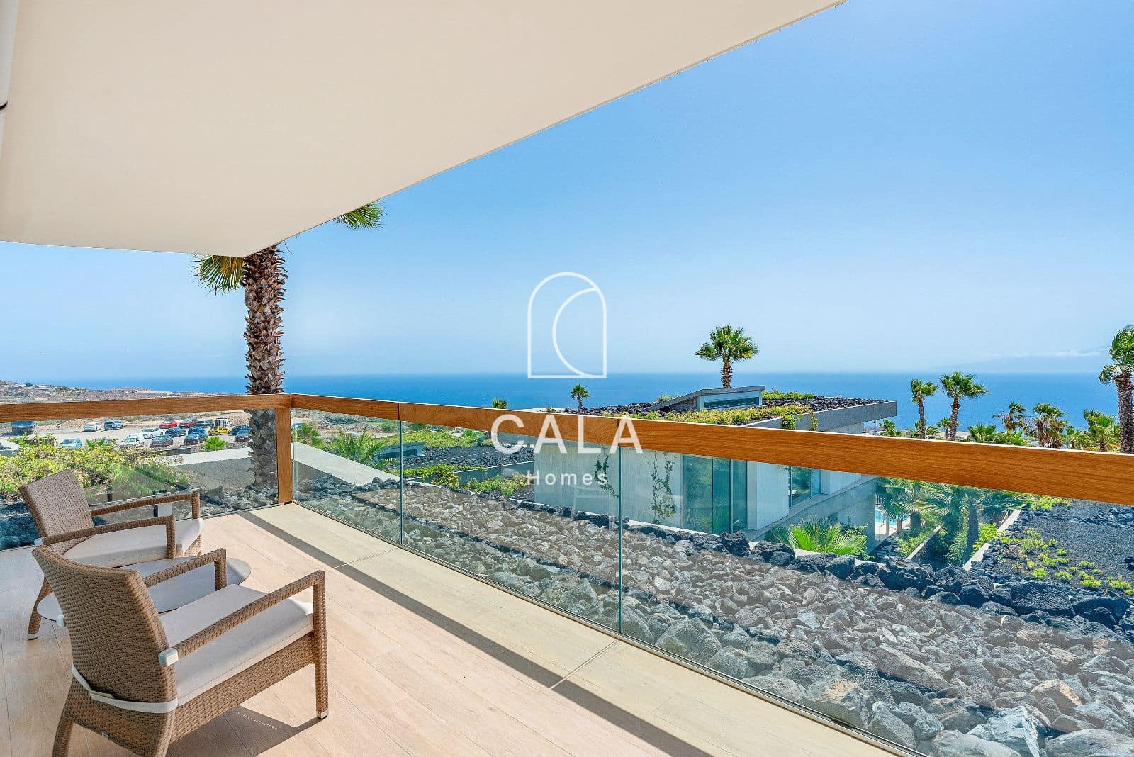 3 quarto Casa em Banda para venda em Guia de Isora com piscina garagem - 2 100 000 € (Ref: 9170403)