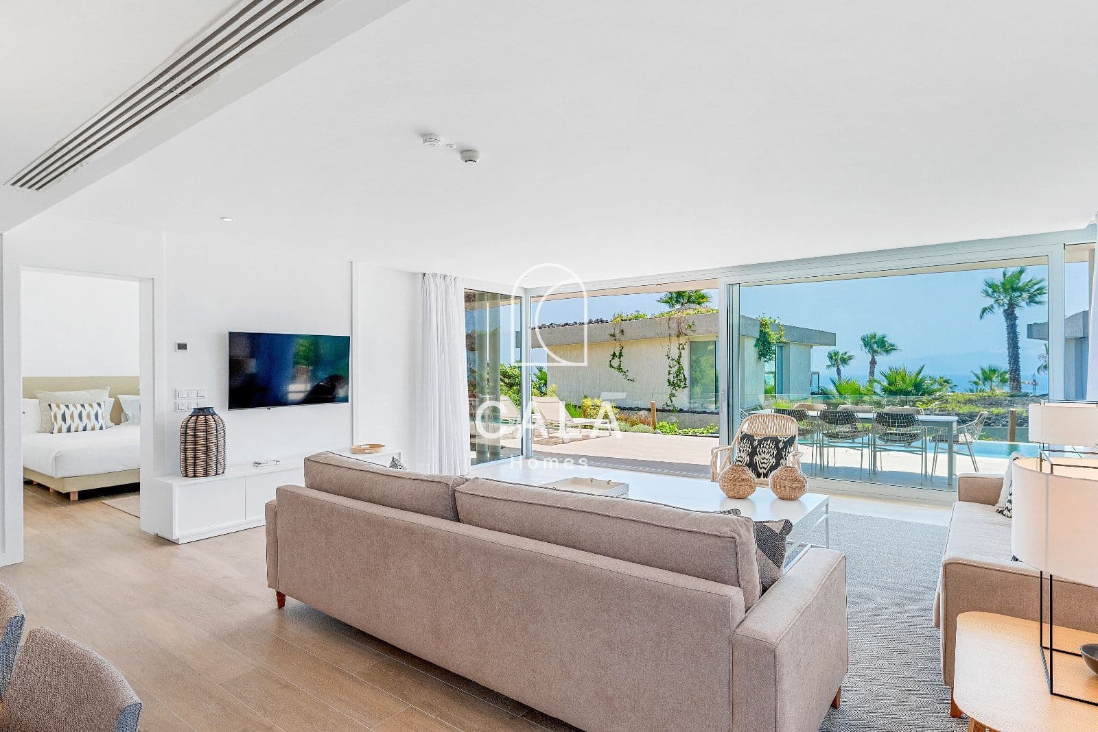 3 quarto Casa em Banda para venda em Guia de Isora com piscina garagem - 2 100 000 € (Ref: 9170403)