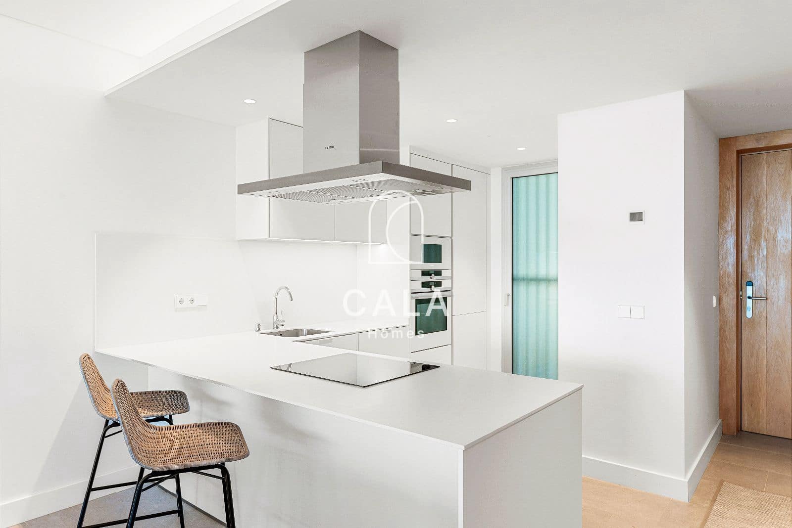 Piso de 2 habitaciones en Guía de Isora en venta con piscina garaje - 895.000 € (Ref: 9170582)