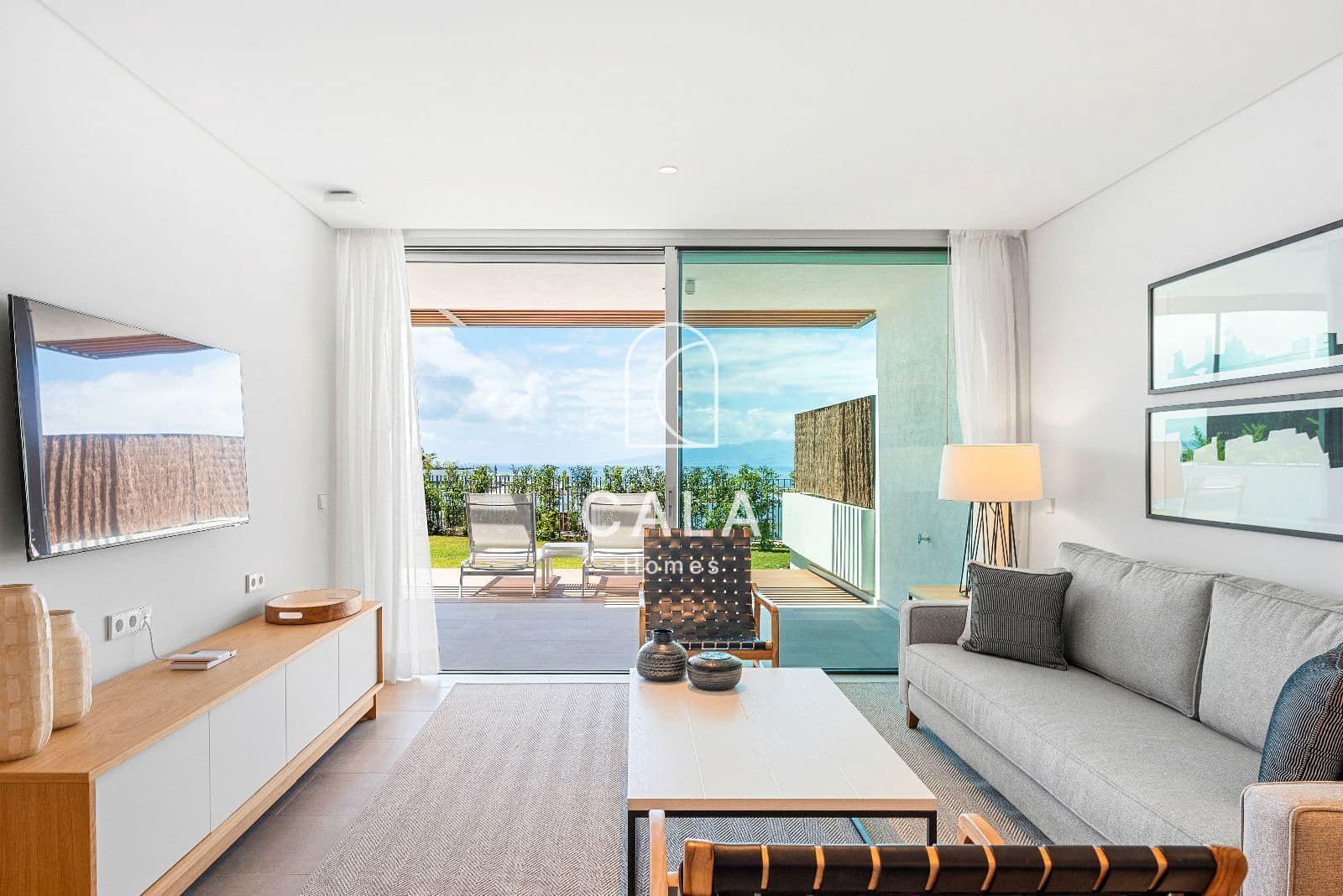 Piso de 2 habitaciones en Guía de Isora en venta con piscina garaje - 895.000 € (Ref: 9170582)