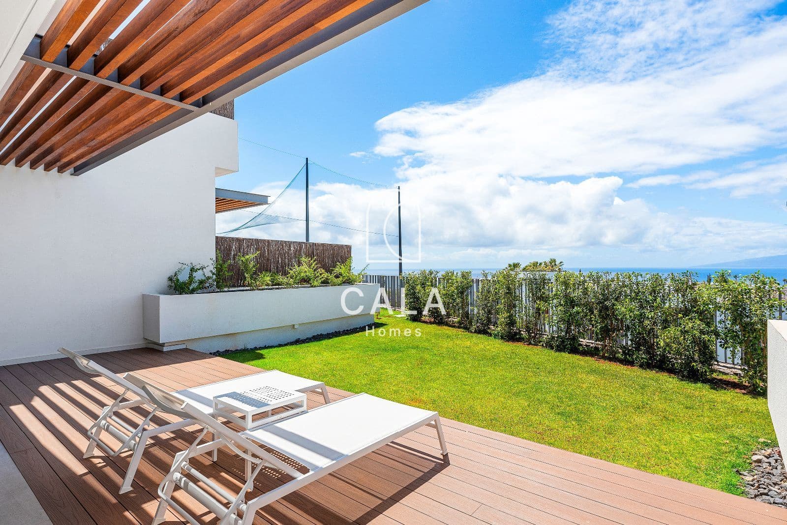 Piso de 2 habitaciones en Guía de Isora en venta con piscina garaje - 895.000 € (Ref: 9170582)