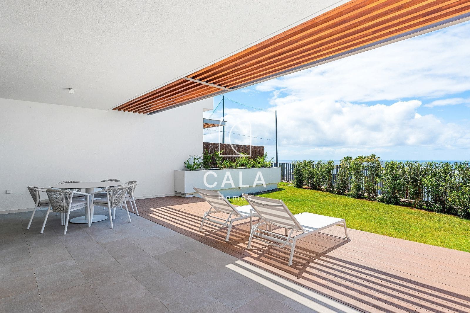 Piso de 2 habitaciones en Guía de Isora en venta con piscina garaje - 895.000 € (Ref: 9170582)