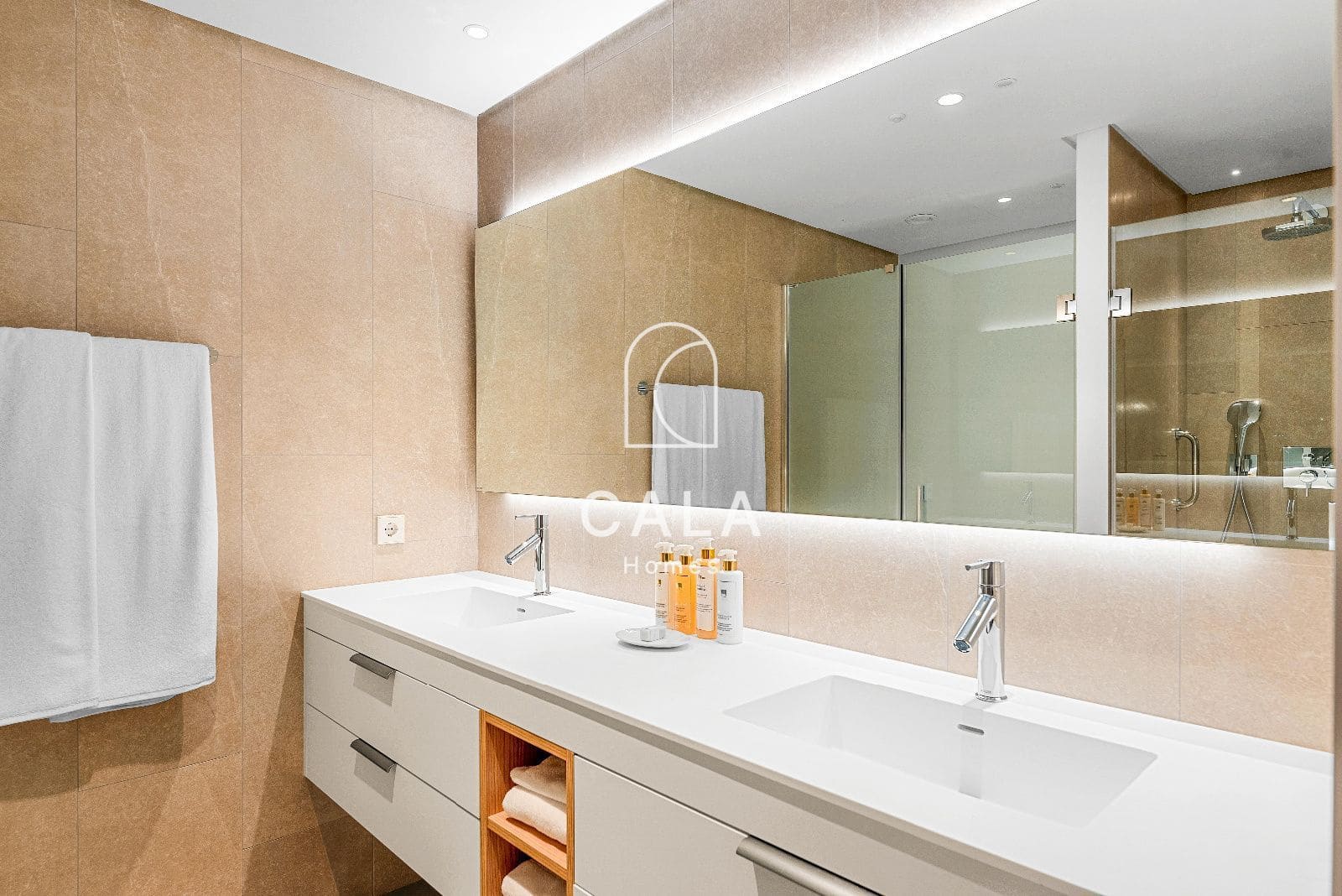2 quarto Apartamento para venda em Guia de Isora com piscina garagem - 980 000 € (Ref: 9170584)