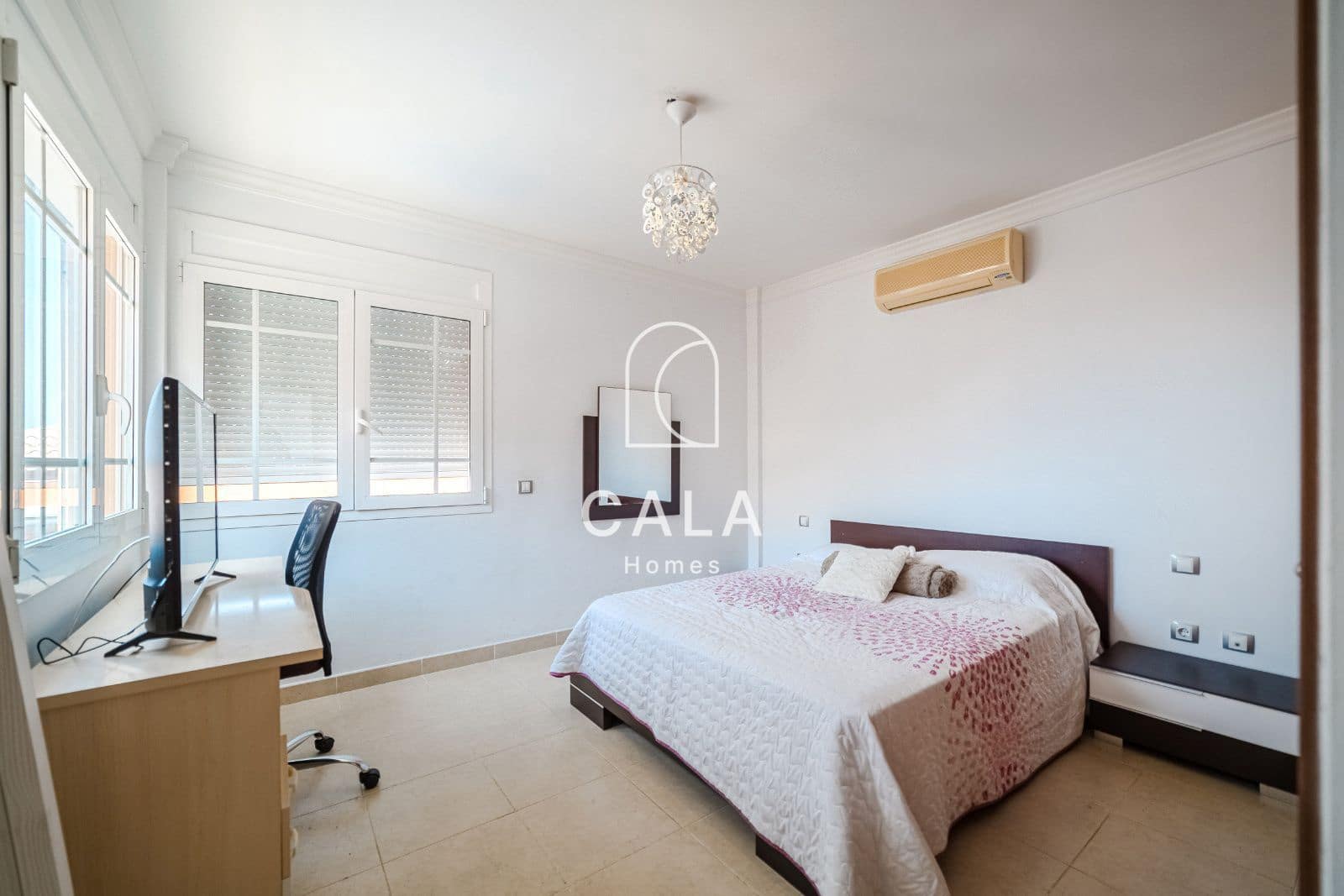 5 soveværelse Villa til salg i Los Cristianos med swimmingpool garage - € 1.030.000 (Ref: 9180699)