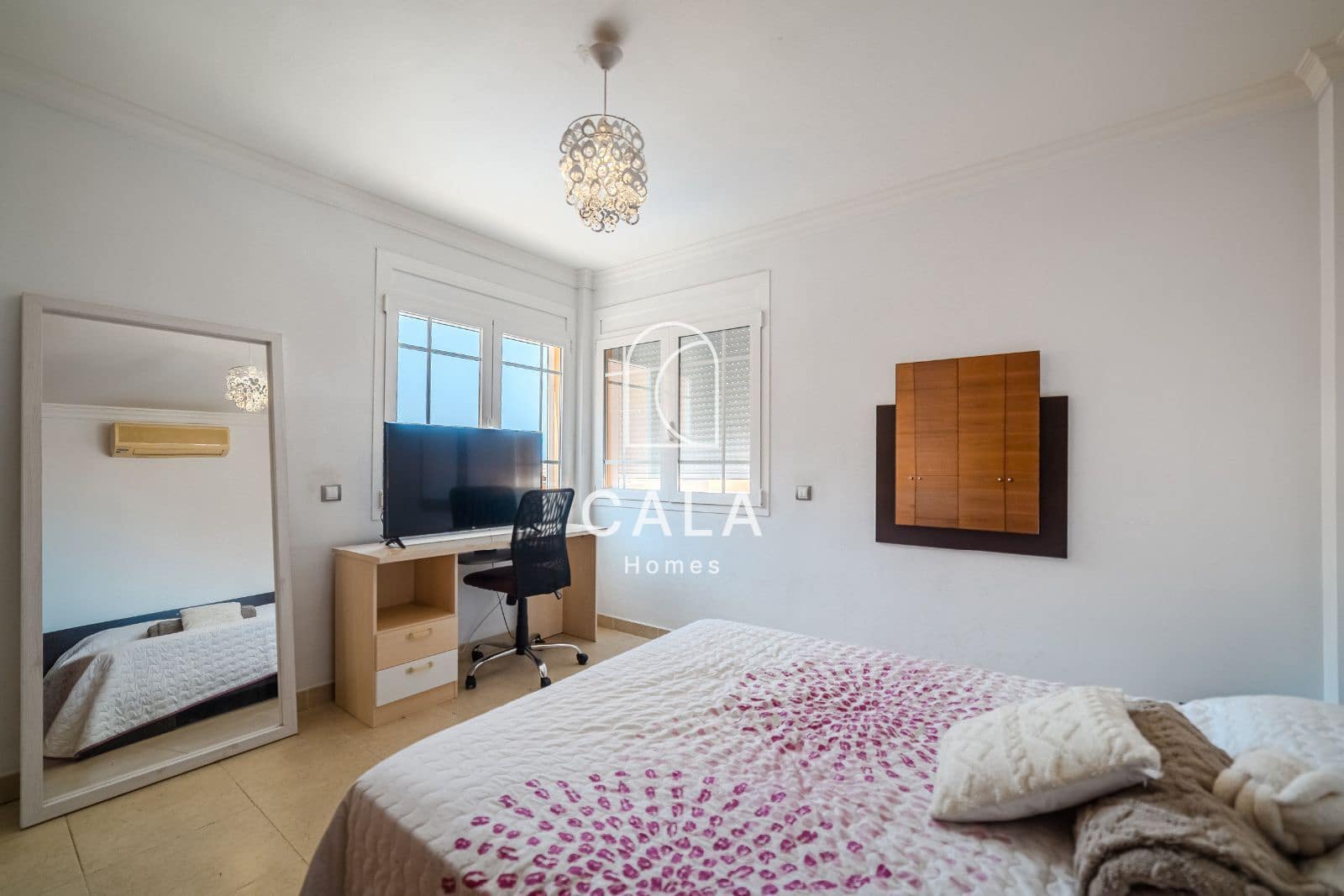 5 soveværelse Villa til salg i Los Cristianos med swimmingpool garage - € 1.030.000 (Ref: 9180699)