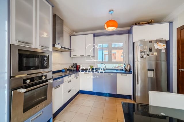 5 soveværelse Villa til salg i Los Cristianos, Arona med swimmingpool garage - € 1.030.000 (Ref: 9180699)