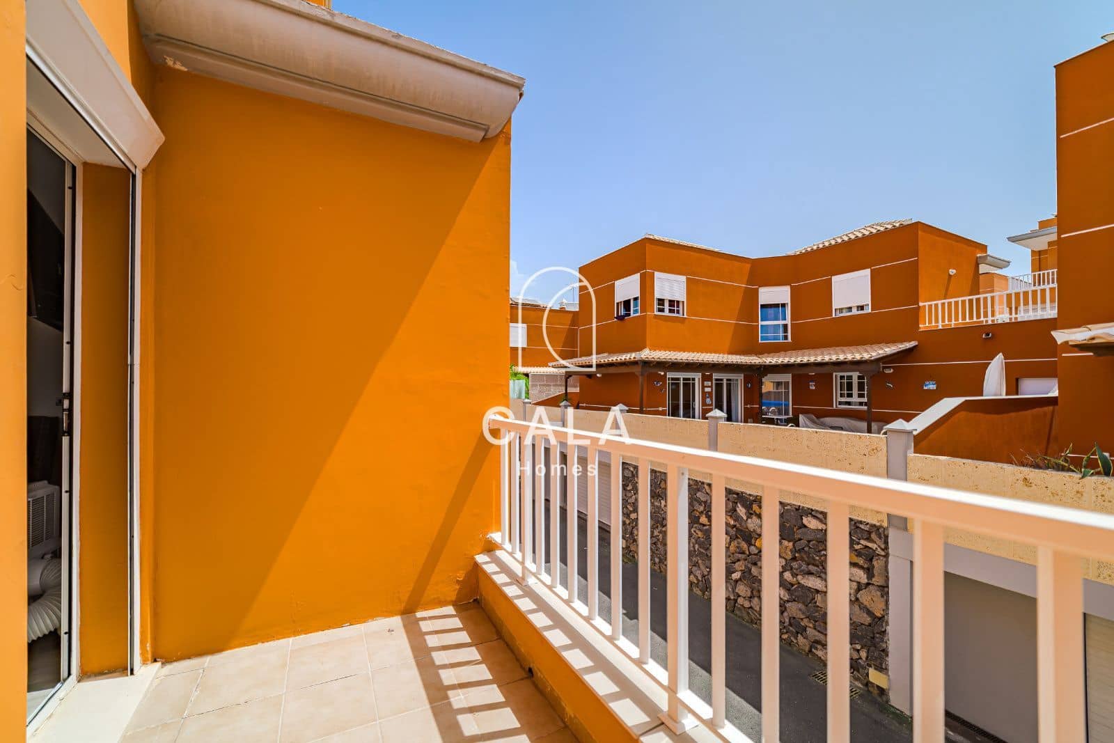 5 soveværelse Villa til salg i Los Cristianos med swimmingpool garage - € 1.030.000 (Ref: 9180699)