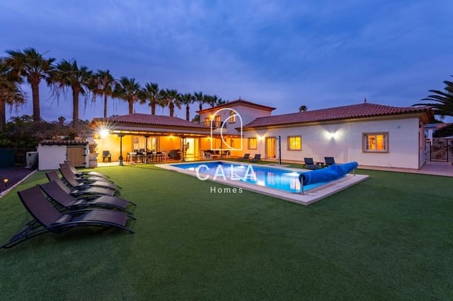 8 soveværelse Byhus til salg i Golf del Sur, San Miguel de Abona med swimmingpool garage - € 1.800.000 (Ref: 9189914)